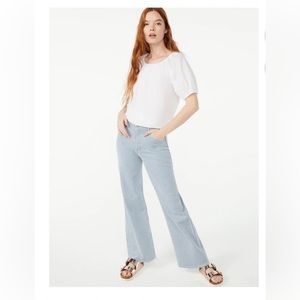 Free Assembly Women's High Rise 70's Wide Leg Straight Jeans Size: 2